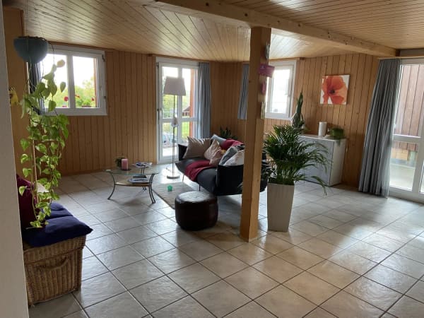 Immobilie in Meikirch - Grosszügige 1.5-Zimmer-Wohnung mit grosser Terrasse und Garten - Bild 2