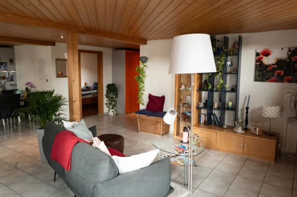 Immobilie in Meikirch - Grosszügige 1.5-Zimmer-Wohnung mit grosser Terrasse und Garten - Bild 4