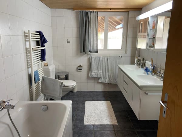 Immobilie in Meikirch - Grosszügige 1.5-Zimmer-Wohnung mit grosser Terrasse und Garten - Bild 9
