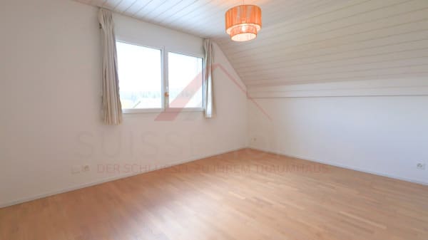 Immobilie in Signau - Modernes 6.5-Zimmer-Einfamilienhaus mit Garten, grosser Terrasse und Doppelgarage in Signau - Bild 10