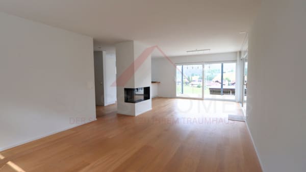 Immobilie in Signau - Modernes 6.5-Zimmer-Einfamilienhaus mit Garten, grosser Terrasse und Doppelgarage in Signau - Bild 2