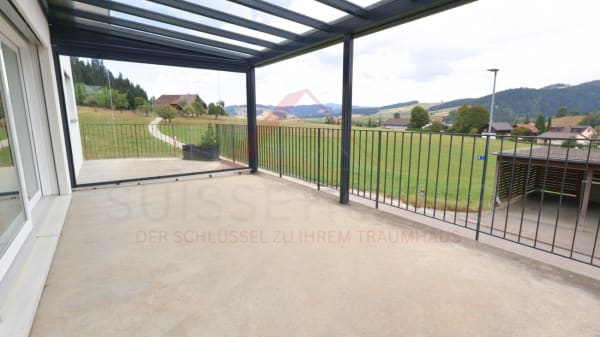 Immobilie in Signau - Modernes 6.5-Zimmer-Einfamilienhaus mit Garten, grosser Terrasse und Doppelgarage in Signau - Bild 5