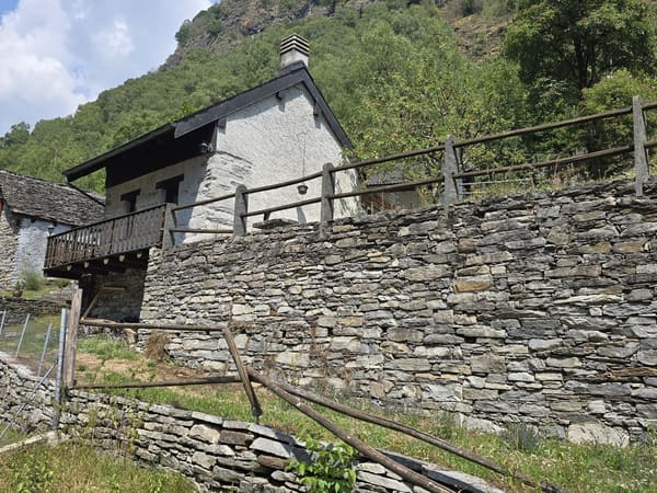 Immobilie in Vergeletto - WunderschÃ¶nes Landhaus mit Garten und herrlicher Aussicht - Bild 7