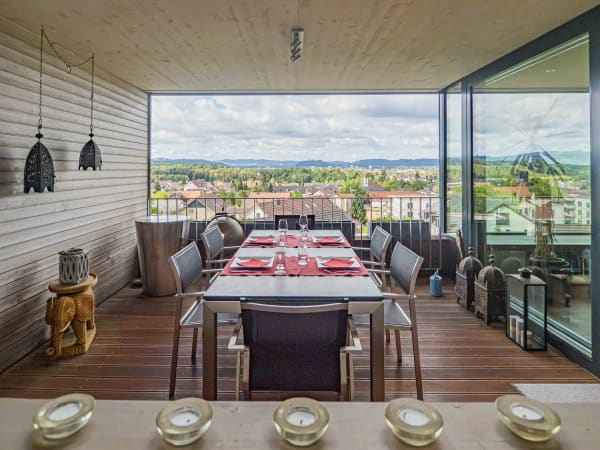 Immobilie in Möriken Ag - Architektur, Aussicht und Komfort – aussergewöhnliches EFH am Chestenberg - Bild 2