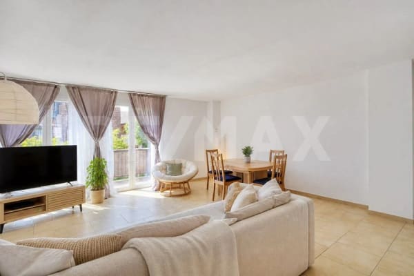 Immobilie in Lavigny - LAVIGNY  TRIPLEX DE 141 M² À LESPRIT MAISON - Bild 0
