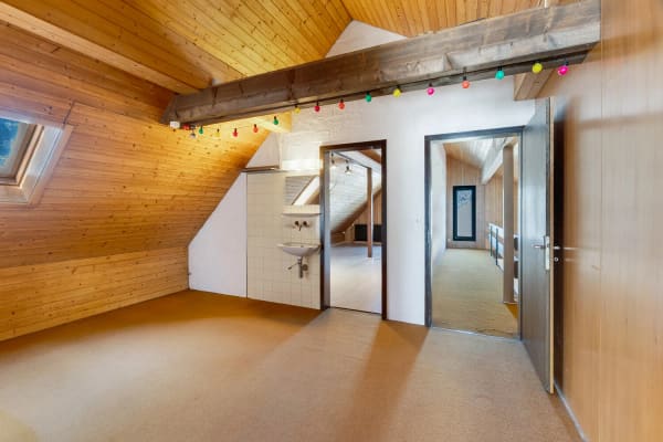 Immobilie in Horgen - Grosszügiges 8.5-Zi.- Einfamilienhaus mit Indoor-Pool *im Baurecht* - Bild 5