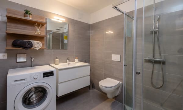 Immobilie in Bissone - RESIDENZA SECONDARIA - TRILOCALE RISTRUTTURATO A BISSONE - Bild 3