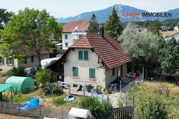 Immobilie in Flumenthal - Vielseitiges GrundstÃ¼ck mit Entwicklungspotenzial - Bild 1