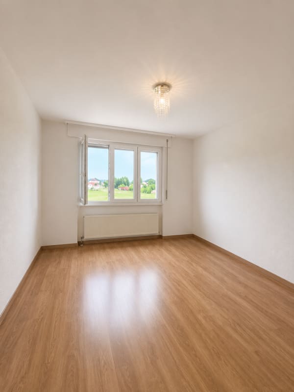Immobilie in Villaraboud - Charmant appartement de 3.5 piÃ¨ces avec balcon et vue dÃ©gagÃ©e Ã  Villaraboud - Bild 5