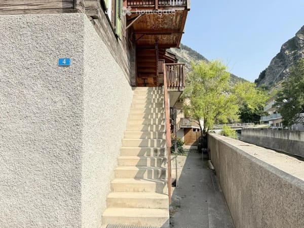 Immobilie in Gampel-bratsch - Fort potentiel de valorisation Ã  Gampel â€“ Appartement 2,5 piÃ¨ces Ã  rÃ©nover - Bild 8