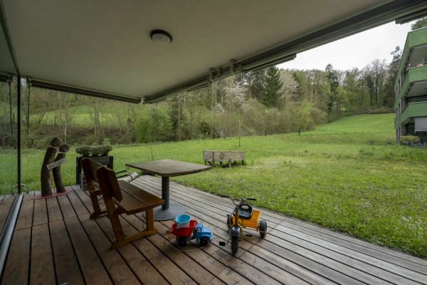 Immobilie in Bergdietikon - Moderne Eigentumswohnung mit eigenem Garten: 120 m² pures Grün - Bild 0