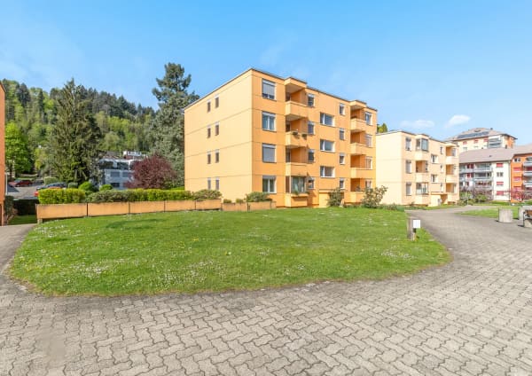 Immobilie in Horgen - Wohnung mit zwei sonnigen Balkonen in kinderfreundlicher Lage - Bild 0