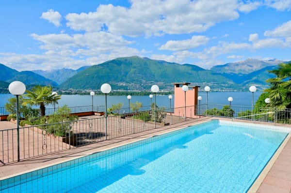 Immobilie in Gerra - Mediterrane Ferienwohnung mit Seeblick und Aussenpool - Bild 0