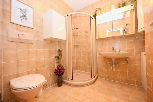 Immobilie in Gerra - Mediterrane Ferienwohnung mit Seeblick und Aussenpool - Bild 11