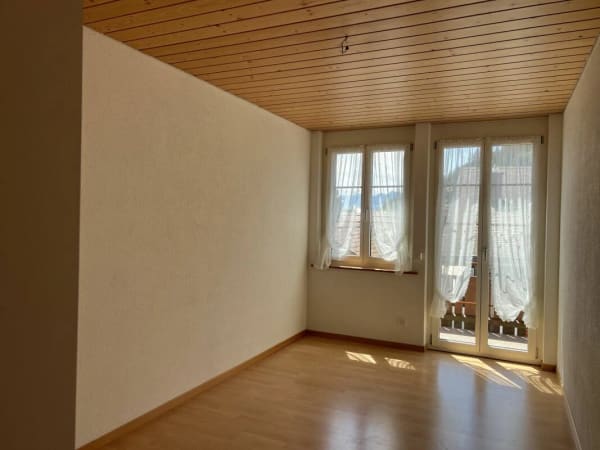 Immobilie in Beatenberg - 4.5-Zimmerwohnung 1. OG mit Seesicht im Zentrum von Beatenberg - Bild 5