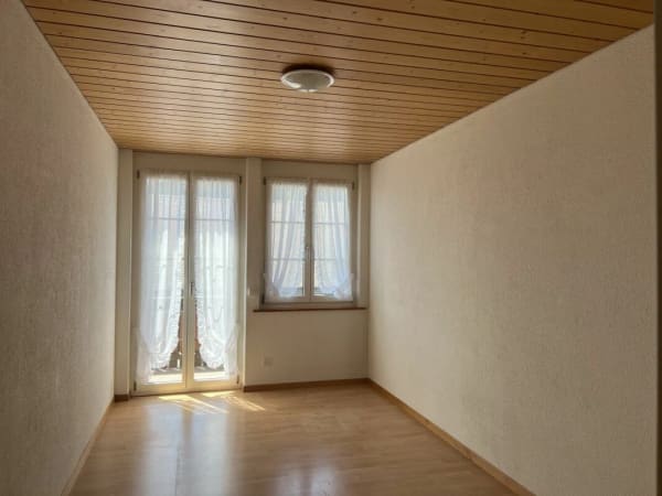 Immobilie in Beatenberg - 4.5-Zimmerwohnung 1. OG mit Seesicht im Zentrum von Beatenberg - Bild 6