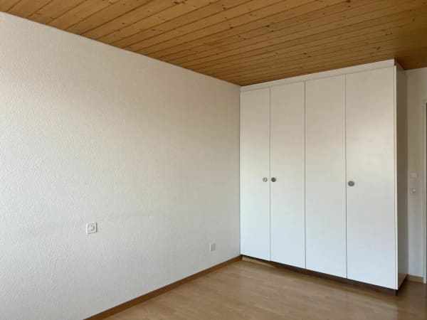 Immobilie in Beatenberg - 4.5-Zimmerwohnung 1. OG mit Seesicht im Zentrum von Beatenberg - Bild 8