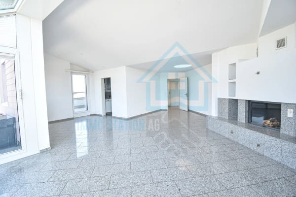 Immobilie in Bremgarten Ag - Exklusive 4.5-Zimmer-Attikawohnung mit grosszügiger Terrasse - Bild 2