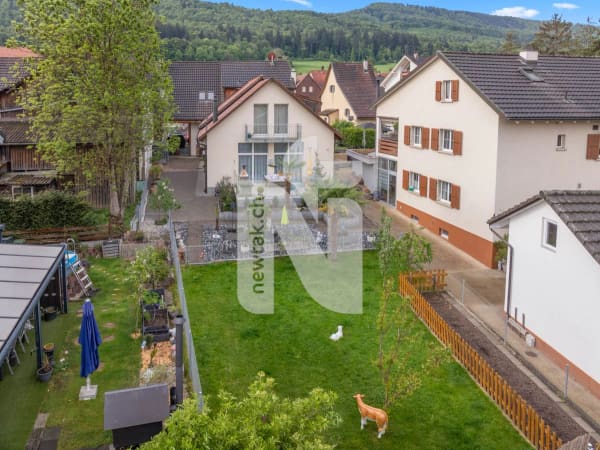 Immobilie in Hofstetten So - Grosszügiges, modernes Einfamilienhaus mit gepflegtem Garten in ruhiger Lage - Bild 1
