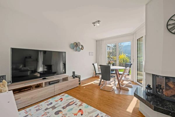 Immobilie in Duggingen - Grosszügiges 6.5-Zimmer Einfamilienhaus mit Pool & Wintergarten - Bild 6