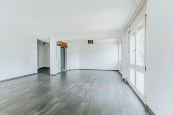 Immobilie in Lotzwil - Helle 4.5 Zimmer Eigentumswohnung mit gedecktem Balkon - Bild 11