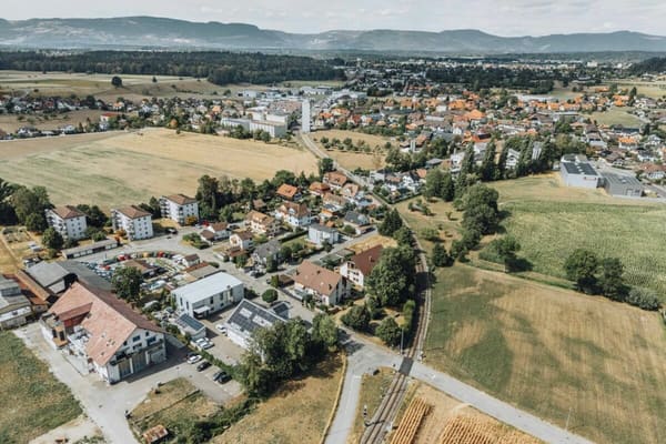 Immobilie in Lotzwil - Helle 4.5 Zimmer Eigentumswohnung mit gedecktem Balkon - Bild 6