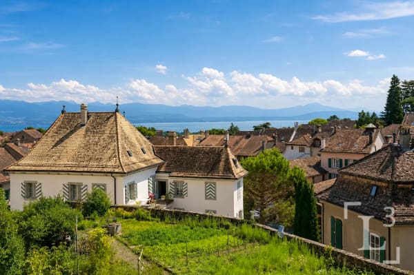 Immobilie in Aubonne - Maison au coeur de la vieille-ville avec l'option d'un jardin potager - Bild 0