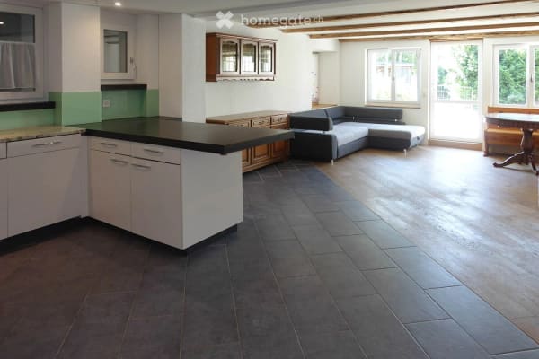 Immobilie in Dürnten - Charmantes heimeliges 5.5-Zimmer-Flarzhaus in Dürnten - Bild 2