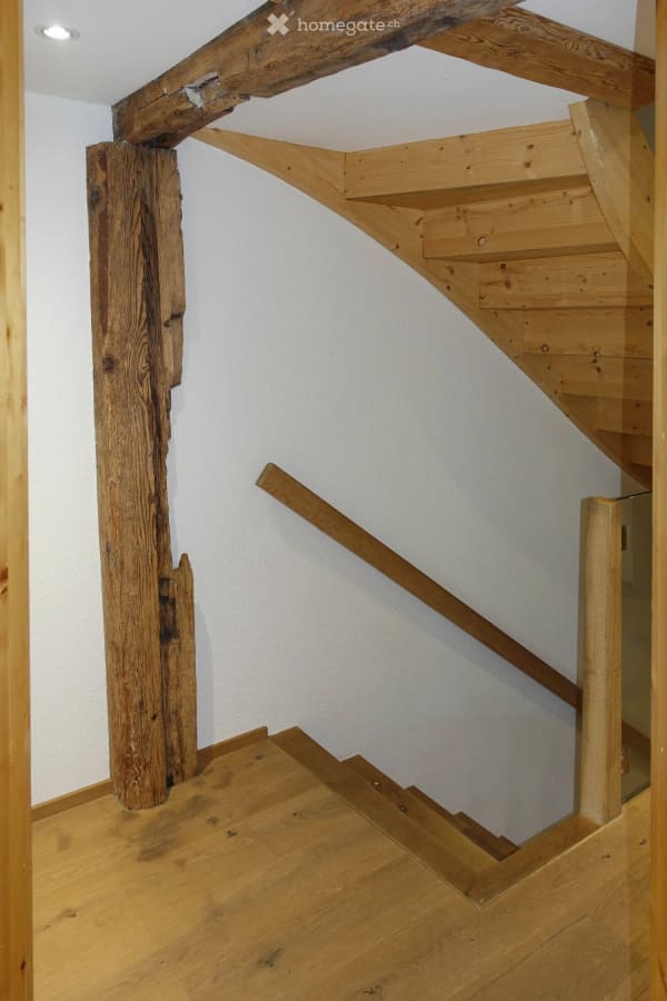 Immobilie in Dürnten - Charmantes heimeliges 5.5-Zimmer-Flarzhaus in Dürnten - Bild 5