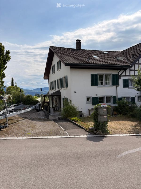 Immobilie in Wolfhausen - Charmantes Einfamilienhaus an ruhiger Lage in Wolfhausen (angebaut an Riegel-Doppelhaus) - Bild 0
