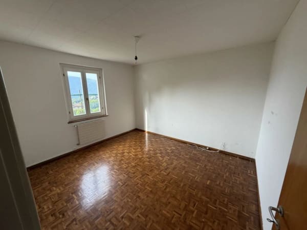 Immobilie in Neggio - Haus mit Einliegerwohnung und Seesicht  Casa con appartamento indipendente e vista lago. - Bild 12