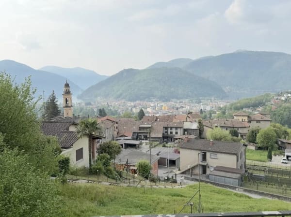Immobilie in Neggio - Haus mit Einliegerwohnung und Seesicht  Casa con appartamento indipendente e vista lago. - Bild 4