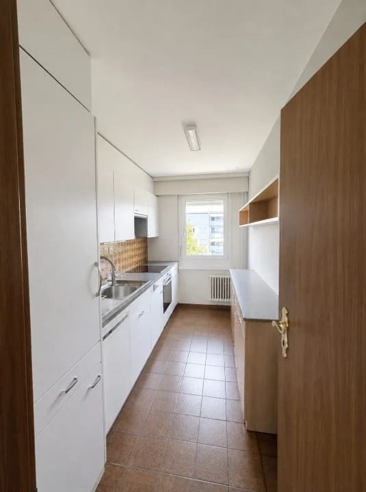 Immobilie in Volketswil - Helle 5.5-Zimmer-Wohnung mit Weitsicht im Zentrum von Volketswil - Bild 14