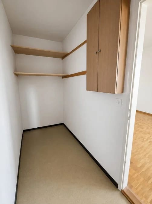 Immobilie in Volketswil - Helle 5.5-Zimmer-Wohnung mit Weitsicht im Zentrum von Volketswil - Bild 4