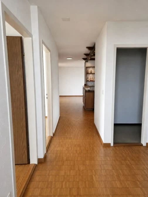 Immobilie in Volketswil - Helle 5.5-Zimmer-Wohnung mit Weitsicht im Zentrum von Volketswil - Bild 5