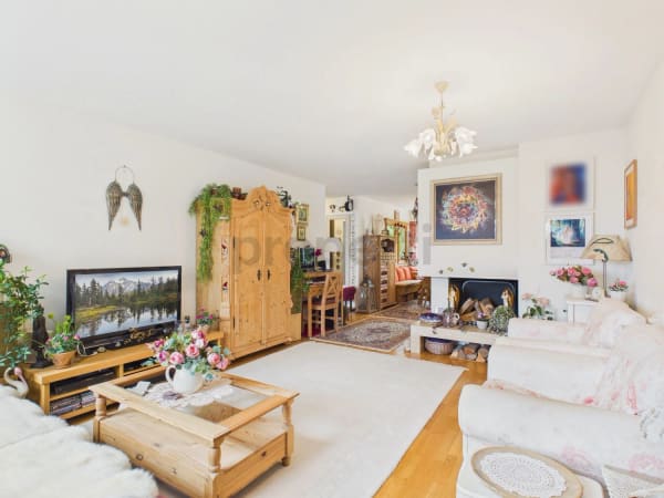 Immobilie in Wettswil - Lichdurchflutete Wohnung mit viel Platz und Weitsicht - Bild 1