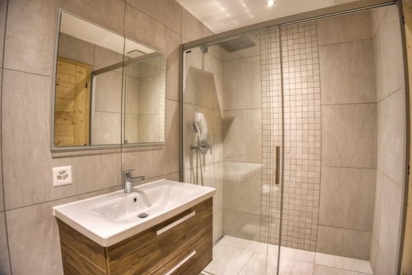Immobilie in Châtel-sur-montsalvens - Luxury 3.5-room apartment with panoramic terrace - Bild 10