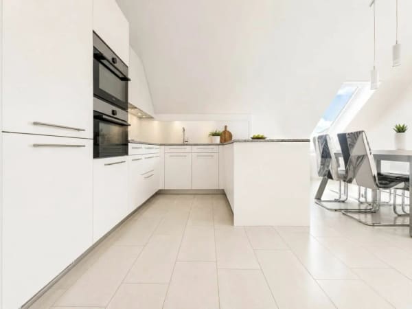 Immobilie in Oberglatt Zh - Moderne 4.5-Zimmer-Wohnung - Bild 2