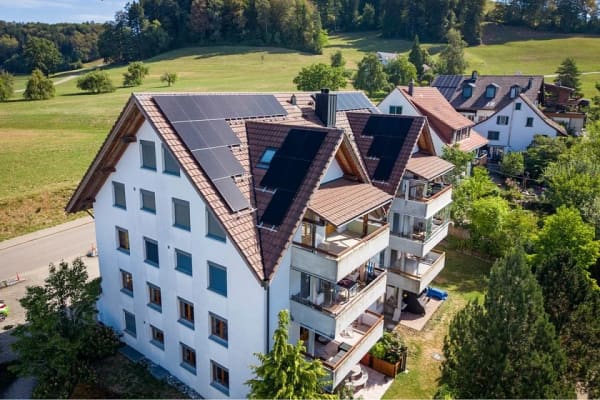 Immobilie in Bäretswil - Nachhaltig mit viel Platz und Aussicht - Bild 2