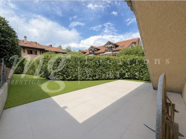 Immobilie in Puplinge - SUPERBE APPARTEMENT DE 152 m2 EN DUPLEX ATTTIQUE AVEC BELLE TERRASSE/JARDIN - Bild 0