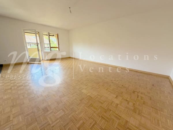 Immobilie in Puplinge - SUPERBE APPARTEMENT DE 152 m2 EN DUPLEX ATTTIQUE AVEC BELLE TERRASSE/JARDIN - Bild 4