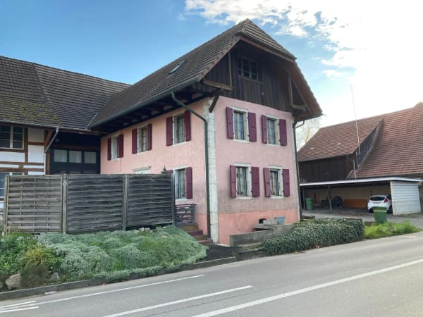 Immobilie in Büren An Der Aare - 4.5 Zimmer Einfamilienhaus in BÃ¼ren an der Aare - Bild 0