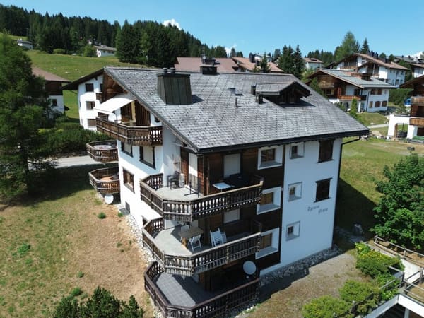 Immobilie in Valbella - 1.5-Zimmerwohnung mit herrlichem Bergpanorama - Bild 8
