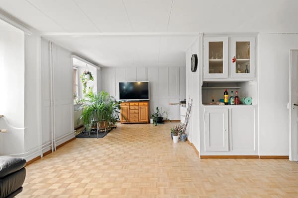 Immobilie in Trasadingen - Charmantes 9-Zimmer-Reihenhaus mit Garage in Trasadingen kaufen - Bild 6