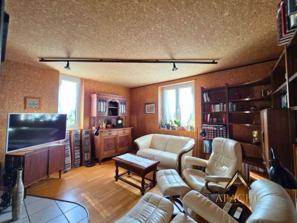 Immobilie in Le Locle - Un appartement de caractère aux volumes généreux - Bild 2