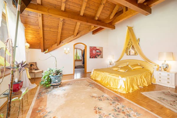 Immobilie in Schaffhausen - 6.5-Zimmer Landhaus-Villa (Dettighofen DE) nur 20 Minuten von Schaffhausen  entfernt - Bild 12