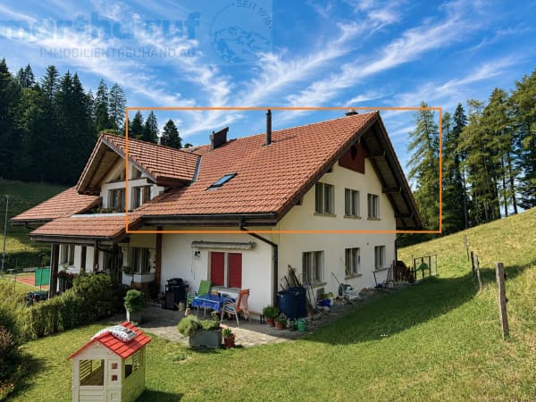 Immobilie in Heiligenschwendi - GemÃ¼tliche und charaktervolle 3.5- Zimmer Dachwohnung mit Galerie - Bild 0