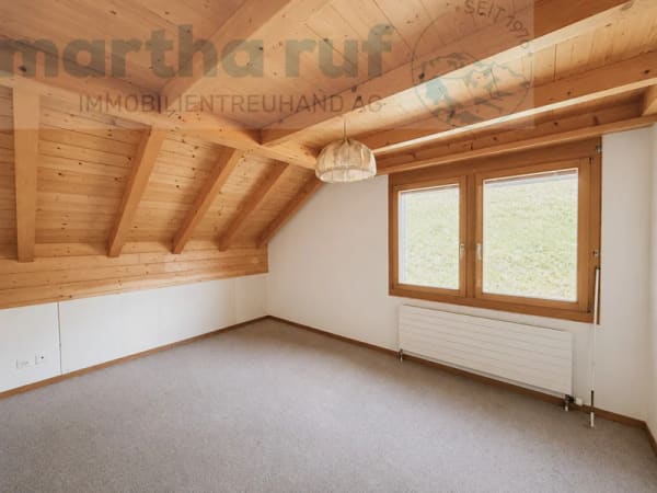 Immobilie in Heiligenschwendi - GemÃ¼tliche und charaktervolle 3.5- Zimmer Dachwohnung mit Galerie - Bild 6
