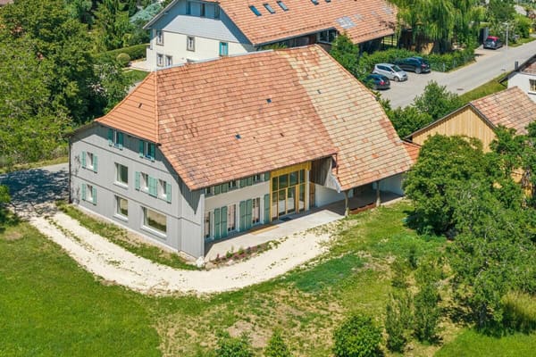 Immobilie in Wolfisberg - Bauernhaus mit Weitsicht und grosser Parzelle. - Bild 1