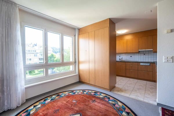 Immobilie in Wetzikon Zh - GrosszÃ¼gige 4.5-Zimmer-Wohnung - ruhig, hell und mit Blick ins GrÃ¼ne. - Bild 10